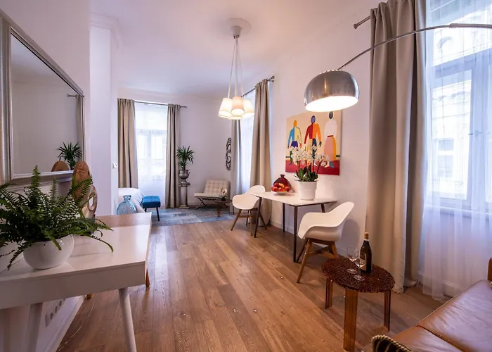 Modern Downtown - Renovated, On Ideal Location Prag