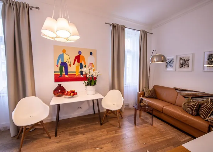 Modern Downtown - Renovated, On Ideal Location Apartment