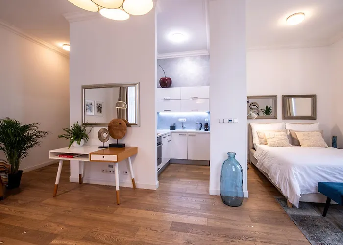 Modern Downtown - Renovated, On Ideal Location Apartment Prag