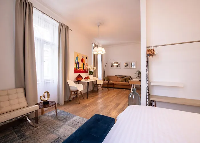 Modern Downtown - Renovated, On Ideal Location * Prag
