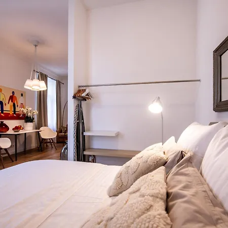 Modern Downtown - Renovated, On Ideal Location