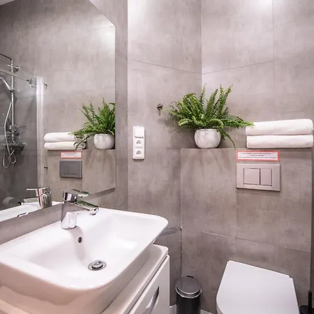 Modern Downtown - Renovated, On Ideal Location * 프라하