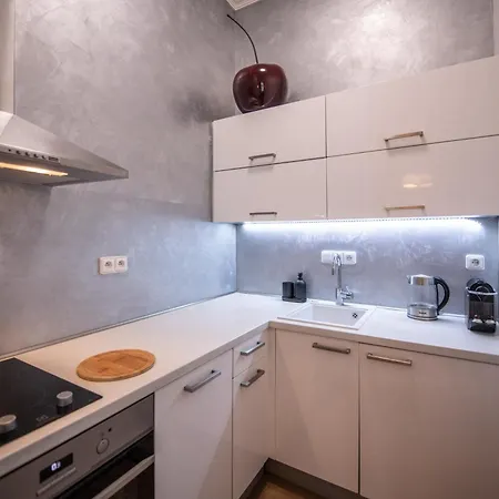 아파트 Modern Downtown - Renovated, On Ideal Location