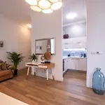 公寓 Modern Downtown - Renovated, On Ideal Location