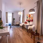 Modern Downtown - Renovated, On Ideal Location 布拉格
