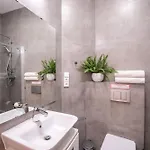 公寓 Modern Downtown - Renovated, On Ideal Location *